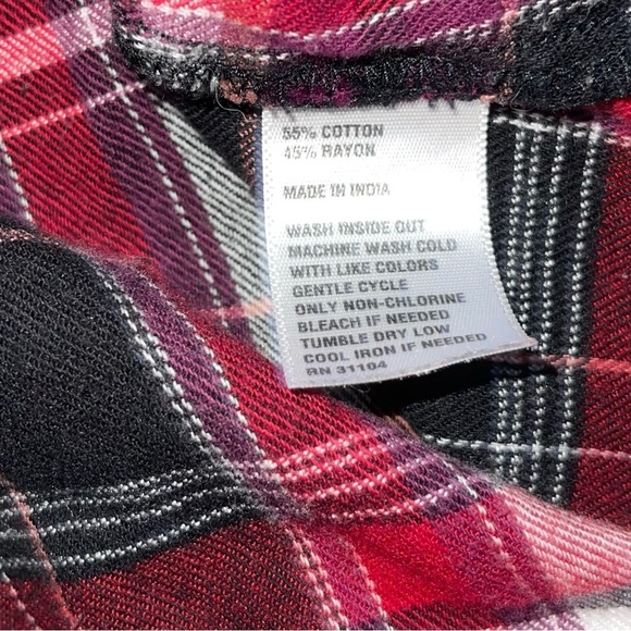 New Directions Plaid Long Sleeve Button Down Shirt Women’s Large Navy Red Gray - Picture 5 of 8